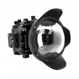 Seafrogs Custodia Sub per Sony A9 con Dome WA005-F per ottica 16-35 e altre ottiche Seafrogs Custodia Sub per Sony A9 con Dome WA005-F per ottica 16-35 e altre ottiche